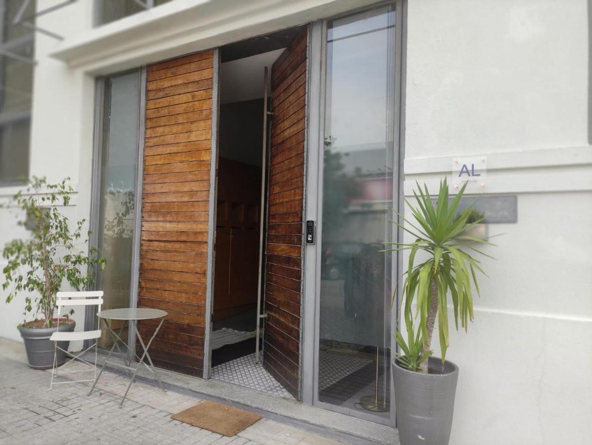Caruma Surf Hostel Matosinhos  Bagian luar foto