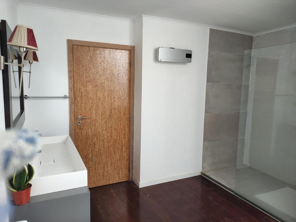 Caruma Surf Hostel Matosinhos  Bagian luar foto
