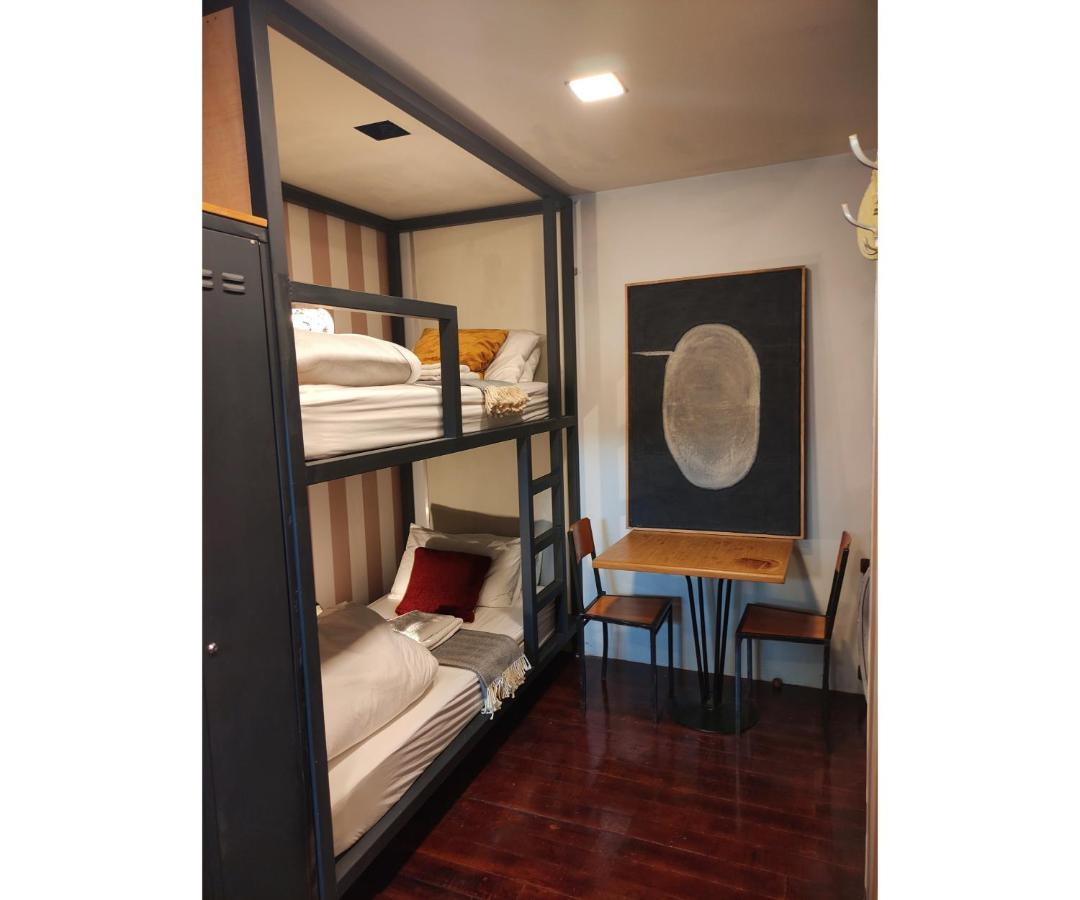 Caruma Surf Hostel Matosinhos  Bagian luar foto